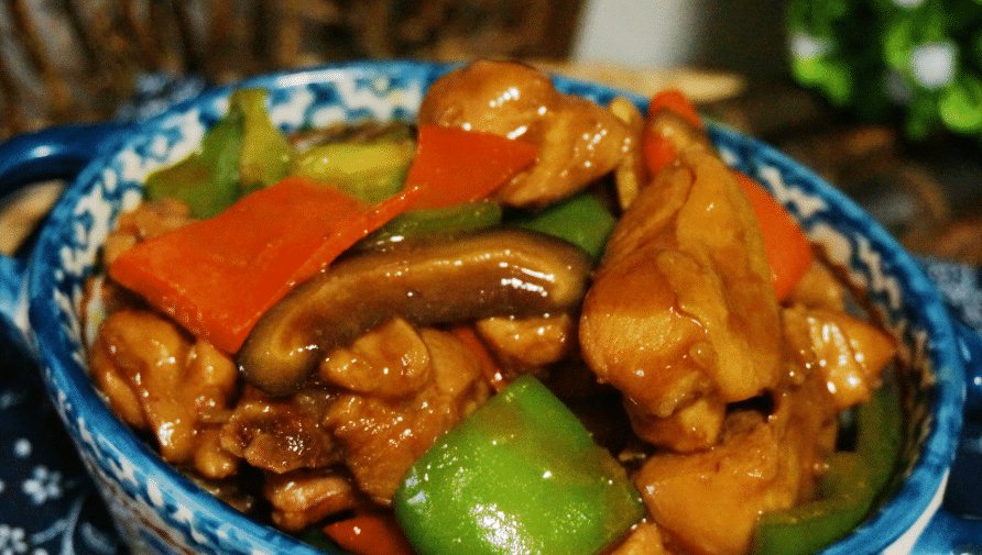  炒鸡块|好吃的黄焖鸡你也想拥有吗？赶紧动手做出这样的美味吧！