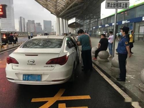 司机|执法||执法部门“秋风扫落叶”，非法营运蓝牌车、无证网约车又“凉凉”……