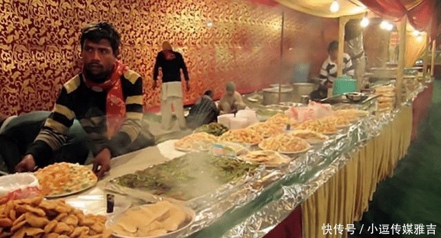  大打出手|迎婚宴双方大打出手，只因男方亲戚“超员”，女方：我们饭不够