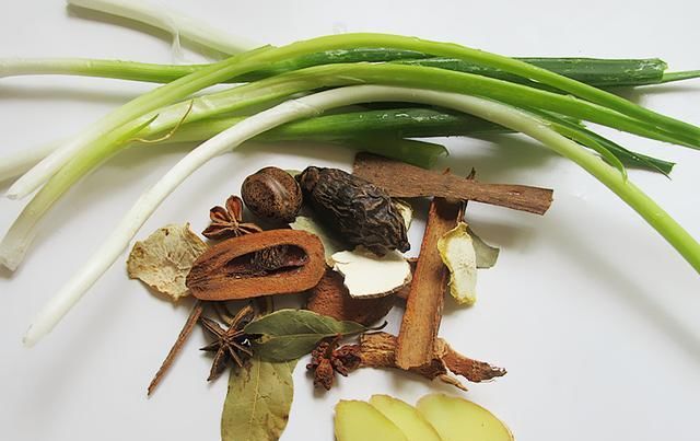 猪蹄|猪蹄之后,又一道中国菜席卷国外,老外大呼:太香了