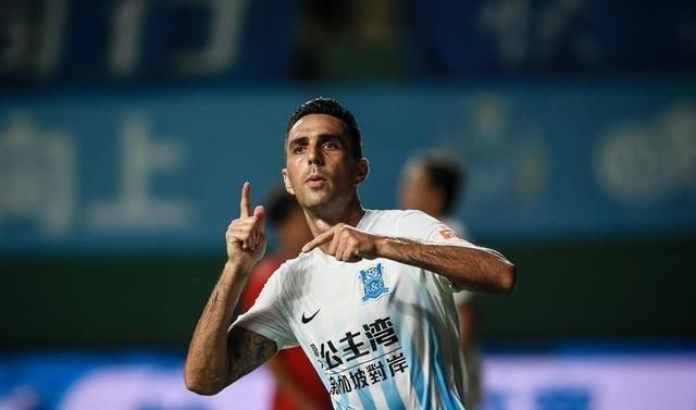 自我|超级外援的最后疯狂？中超开赛4大牌均无续约！再签确实自我打脸