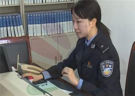  名字|女子被名字困扰多年，拿出户口本民警忍不住笑了 女子：感觉臭烘烘