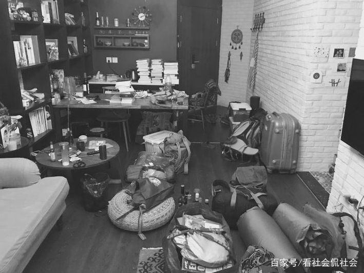  消失|从阿里辞职、在朋友圈消失，一年后80后情侣晒出小家震撼无数人