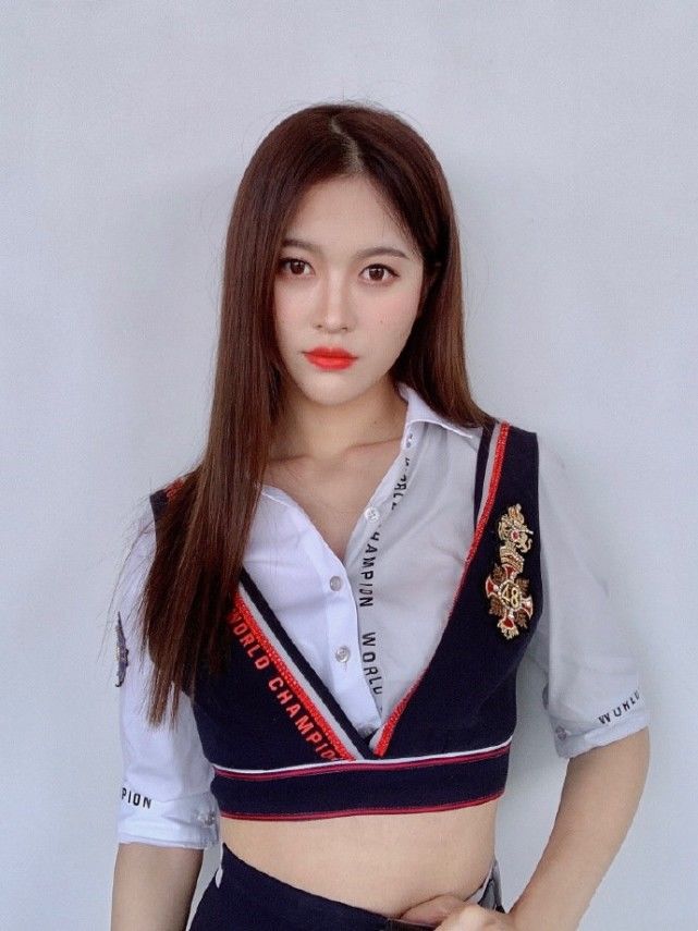 抱怨|SNH48成员月工资540元？群内纷纷抱怨，还没大学生活费多