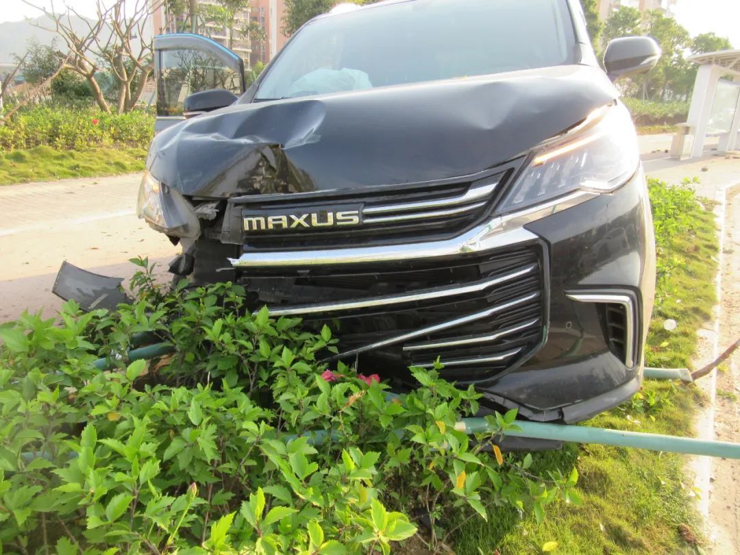  判刑|男子在斗门公交站台睡觉被小车飞撞当场丧命！车主夫妇双双被判刑！