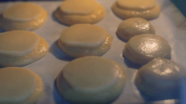 酥皮|食谱:酥皮泡芙,和周日的雨天更配哦!