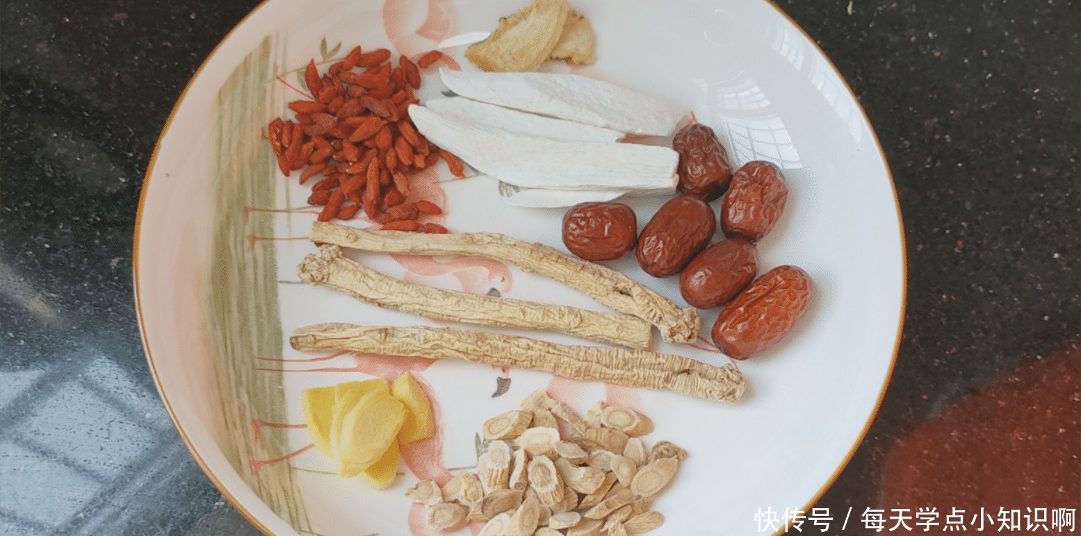 沥干水分|爱吃鸡试试客家一个懒人做法，滋补又好吃，3斤出锅汁都吃光光