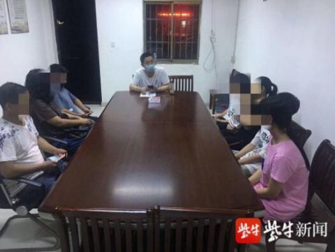 冒充|14岁少年冒充“警察”,威逼14岁的好友“花钱消灾”