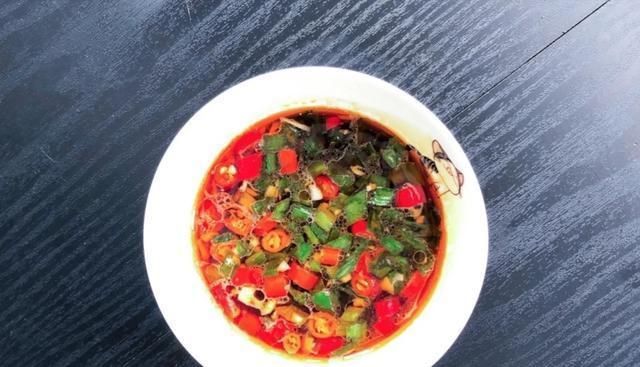  凉拌|夏日凉菜系列：解锁虫草花新吃法，凉拌好消暑，软嫩鲜香清脆爽口