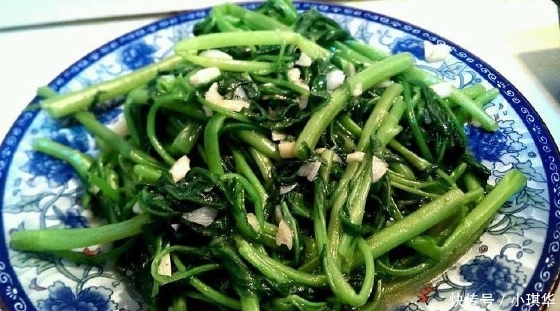 清脆|40年大厨: 炒空心菜时, 多加这一味! 清脆爽口, 菜叶不变黑