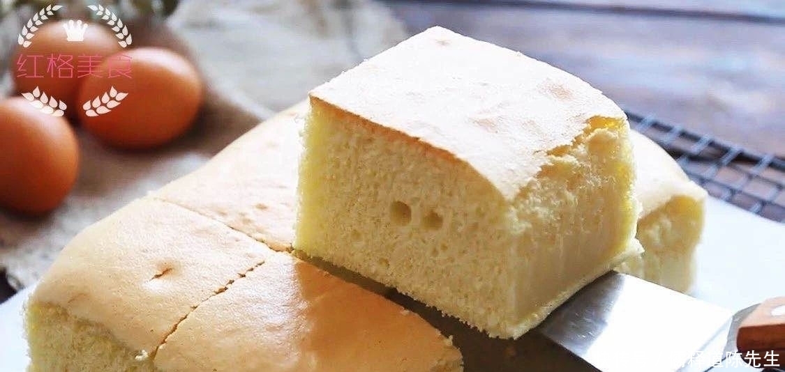 简单|它比戚风蛋糕简单,比海绵蛋糕松软,没有一点添加剂,快试试