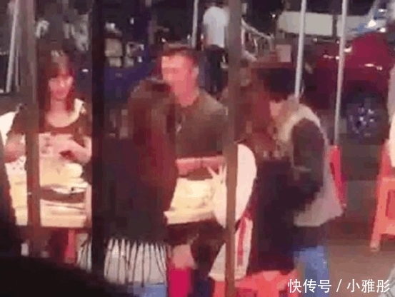 带着自己|录制结束后带学员路边摊吃烧烤? 中国好声音谢霆锋被赞很接地气