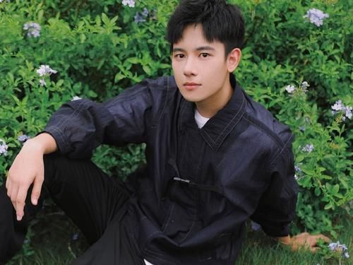  嘉宾|00后艺人谁最“火”？范丞丞掉出前三，王源第二，榜首太强了