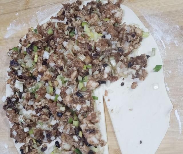 在家|教你在家烙肉饼,皮酥肉嫩层又多