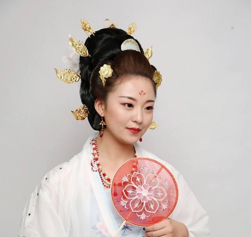 儿子|唐朝一王府无人守门，儿子抱怨小偷太多，郡王：要钱还是要命？