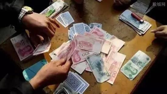 郑某强|赌场出老千,设计局中局,瞧这让人晕乎乎的一团操作