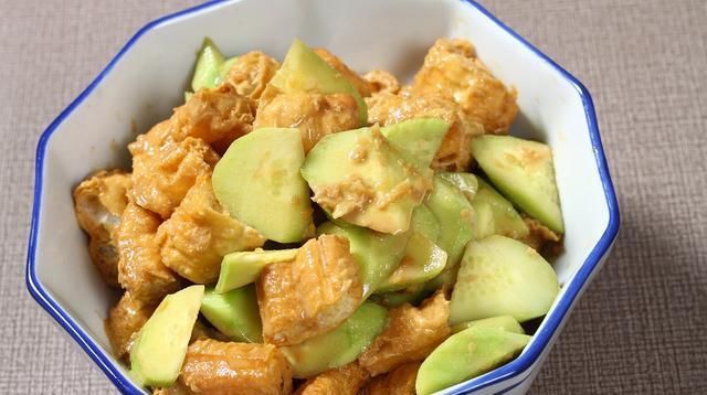  油条|泡泡小油条，外酥里软，为啥你炸的不脆？只因你漏了这一步