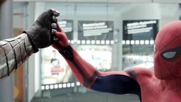  英雄|为何蜘蛛侠的力量比美国队长更强，但却无法战胜美队？技巧是关键