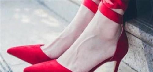  选择选项|趣味测试：图中哪双鞋最符合你气质？测试你征服男神的机率是多少