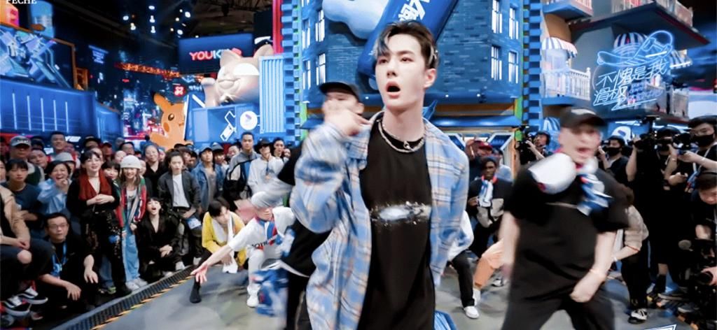  地方|王一博，从街舞圈走出来的小孩，终于又回到了原来的地方