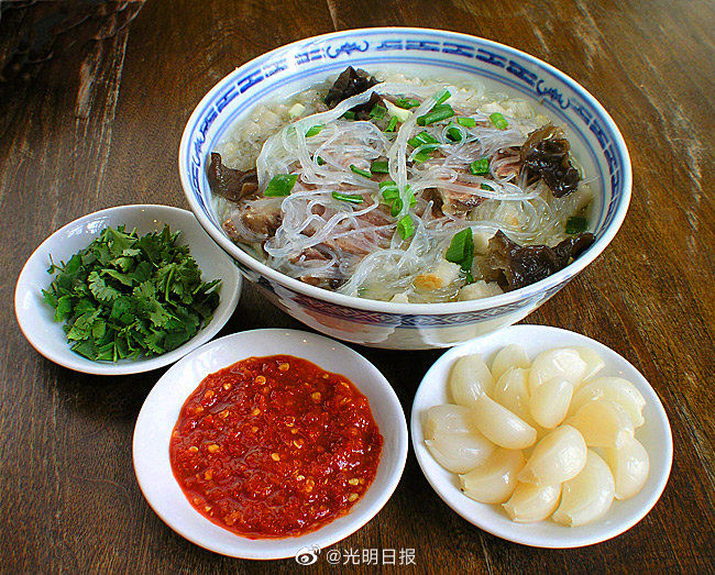 错过|主食控不能错过的美食推荐：关中泡馍