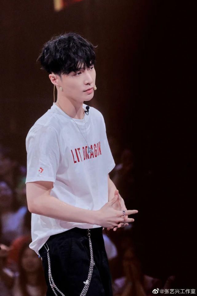 走后门|男演员走后门资源被截胡?张艺兴炒作翻车?张檬无戏可拍?何洛洛资源?姨太问答