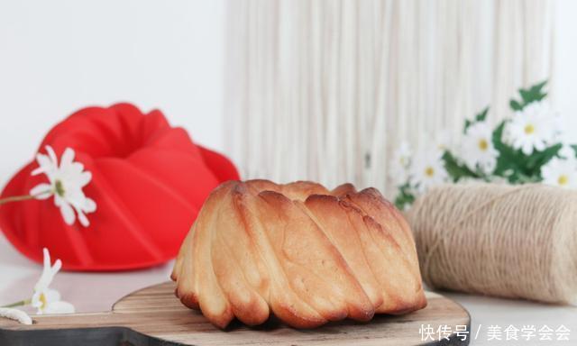 网红|网红美食日式炼乳手撕面包,香甜绵软,直接撕着吃,做法超简单