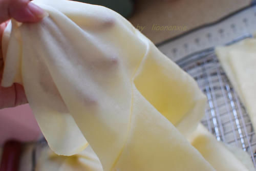  好吃|做了好多次薄饼，这种方法最简单，薄如纸，软如丝，卷菜特好吃