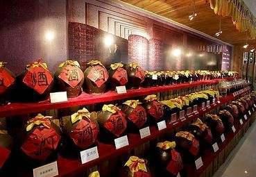 幻影|中国最贵的酒,能换一辆劳斯莱斯幻影,全国仅有400克