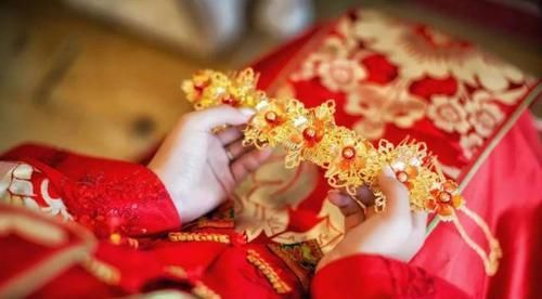 姑娘|城里的婆婆都看不上农村姑娘？网友：不是瞧不起，是人家讲究太多