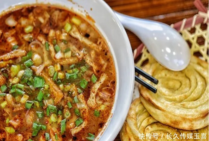 怀念|怀念的牛肉汤,再搭配上烧饼,几碗下肚不成问题