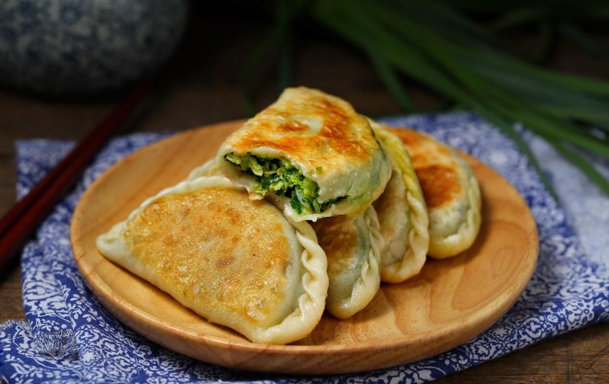  韭菜|详解花边韭菜盒子的做法，皮薄不露馅，口感倍儿鲜美，分分钟吃撑
