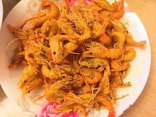  鲜香|椒盐河虾这样做，酥脆鲜香色泽好，农村娃：这才叫野味