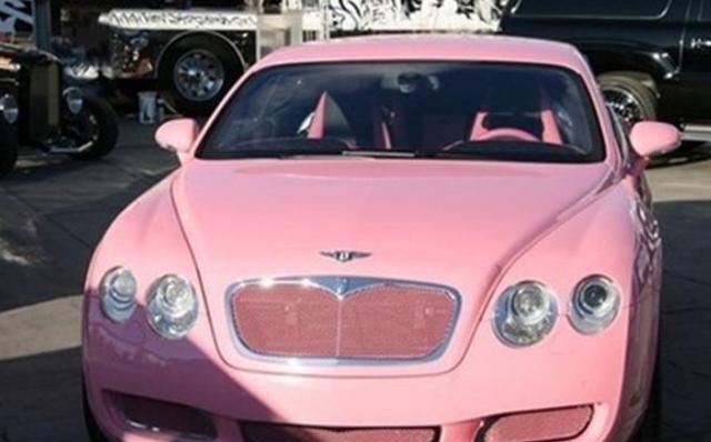  富婆|江浙沪第一女富婆，人称“宾利姐”，找到对象就送车却无人敢娶？