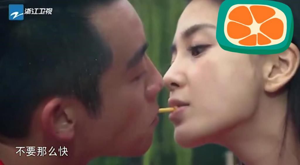  暴露|导演让baby喝“变态水”，郑恺的一个下意识动作，暴露两人真实关系！