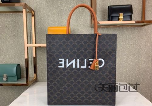  搭配|今年火爆时尚圈的思琳帆布tote包 都为你整理好了