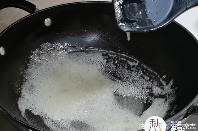 酥脆|教你在家自制沙琪玛,一学就会,香甜酥脆,味道超赞,比买的好吃