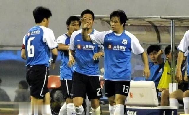  球衣|盘点大连足球历代球衣！哪一款是你的最爱？