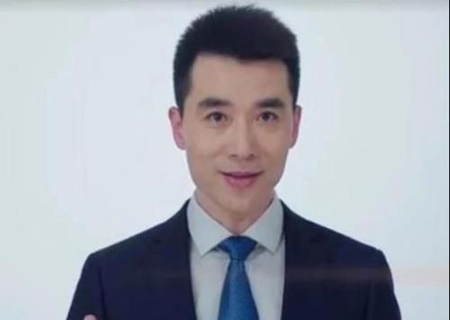  优秀|央视最爱笑的主持，婚后非常低调，如今儿子也很优秀