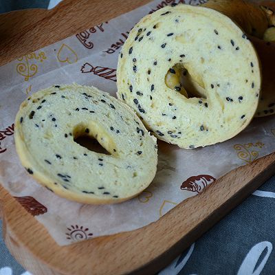  贝果|黑芝麻贝果三明治