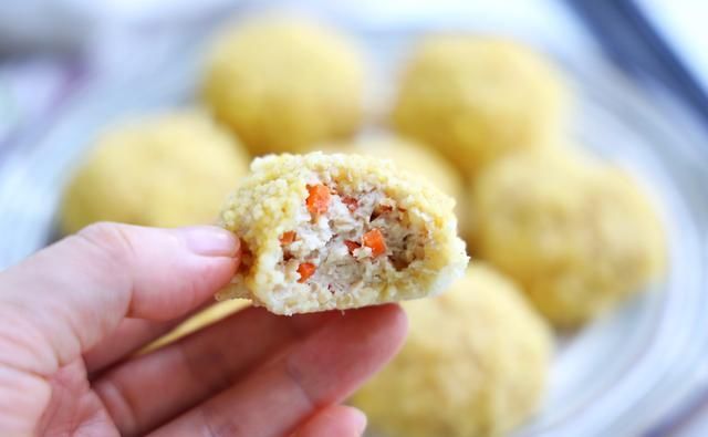 口感|高蛋白低热量的鸡胸肉丸,做一次够吃7天,减肥期间吃最好了