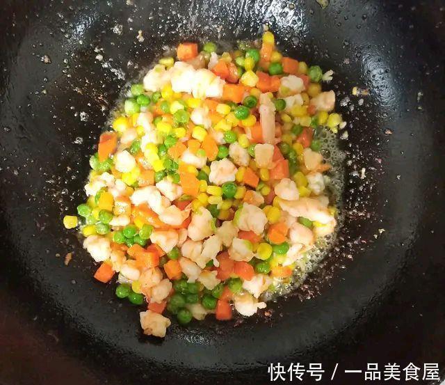 老人|家里有老人小孩的必备美食,玉米和虾仁这样做,颜色漂亮味道好