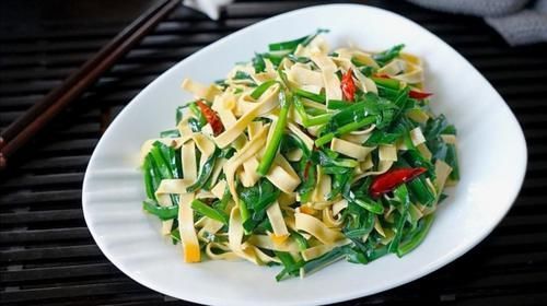 煸炒制香|这6道应季的素菜,做法一目了然,8分钟出锅,我家小孩一扫而光