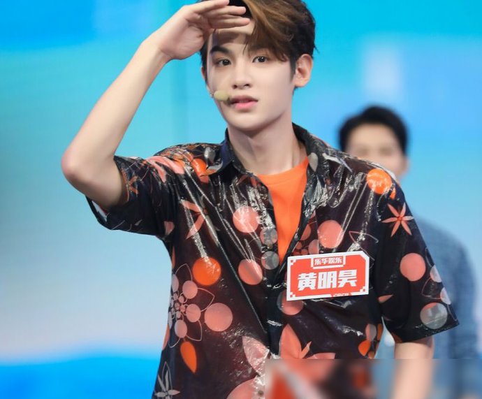  上榜|《跑男》年龄最小的嘉宾，黄明昊范丞丞上榜，最后的她竟只有11岁
