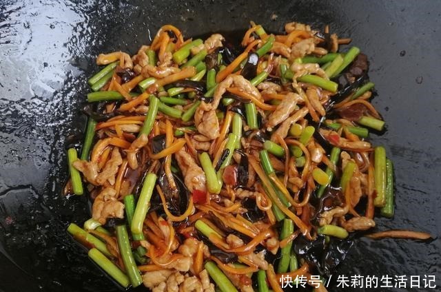 鱼香肉丝|家常版鱼香肉丝，牢记1234这个比例，比饭店炒的味道还好吃