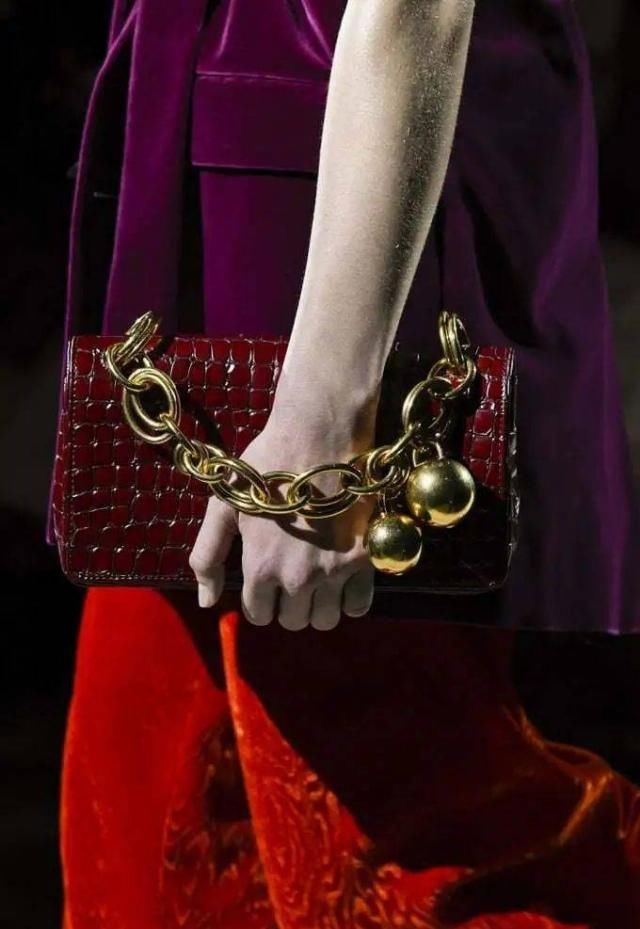 究竟|究竟为何大家如此“链链不舍”?!