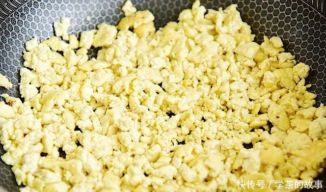 少许|豆腐新吃法,孩子隔三差五点名要吃,管饱又营养足,比红烧肉还香