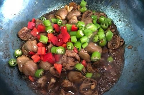 鸡心|爆炒孜然鸡心滑嫩美味，去腥又能增香，这步非常关键一看就学会