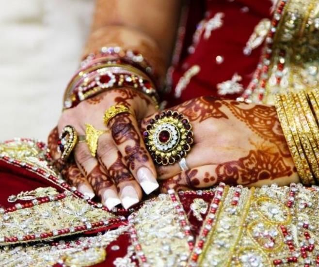 还要|印度人把女儿嫁出去，为何还要倒贴彩礼？其实好处很多