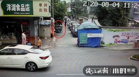  帅气|快递小哥被民警找上门，因为他脚上那双一时贪念拿走的帅气AJ